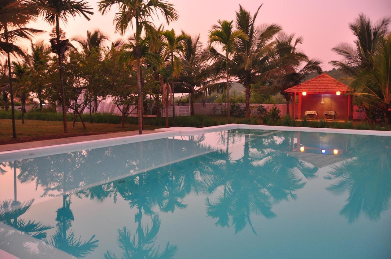Aquatica Resorts & Spa Morjim Extérieur photo